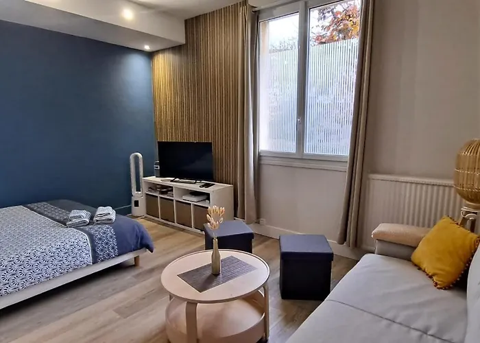 Le Nid Secret 5 Minutes A Pied De La Plage Avec Place Parking Privee